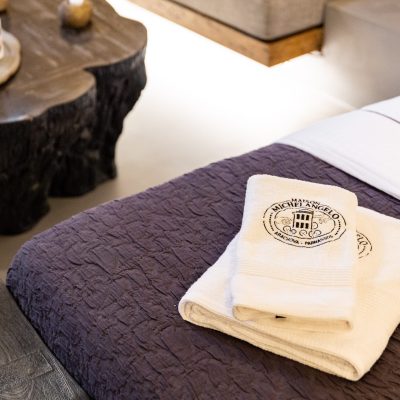 Honeymoon Suite