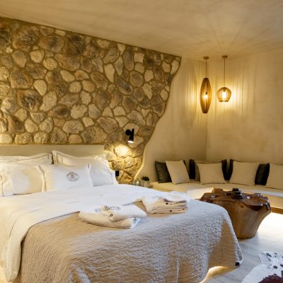 Honeymoon Suite