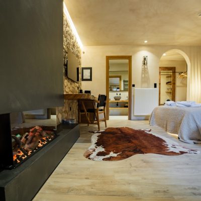 Honeymoon Suite