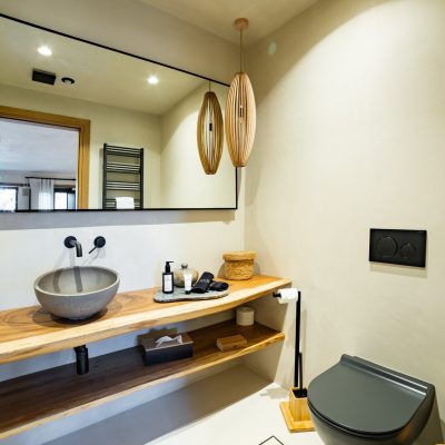 Honeymoon Suite